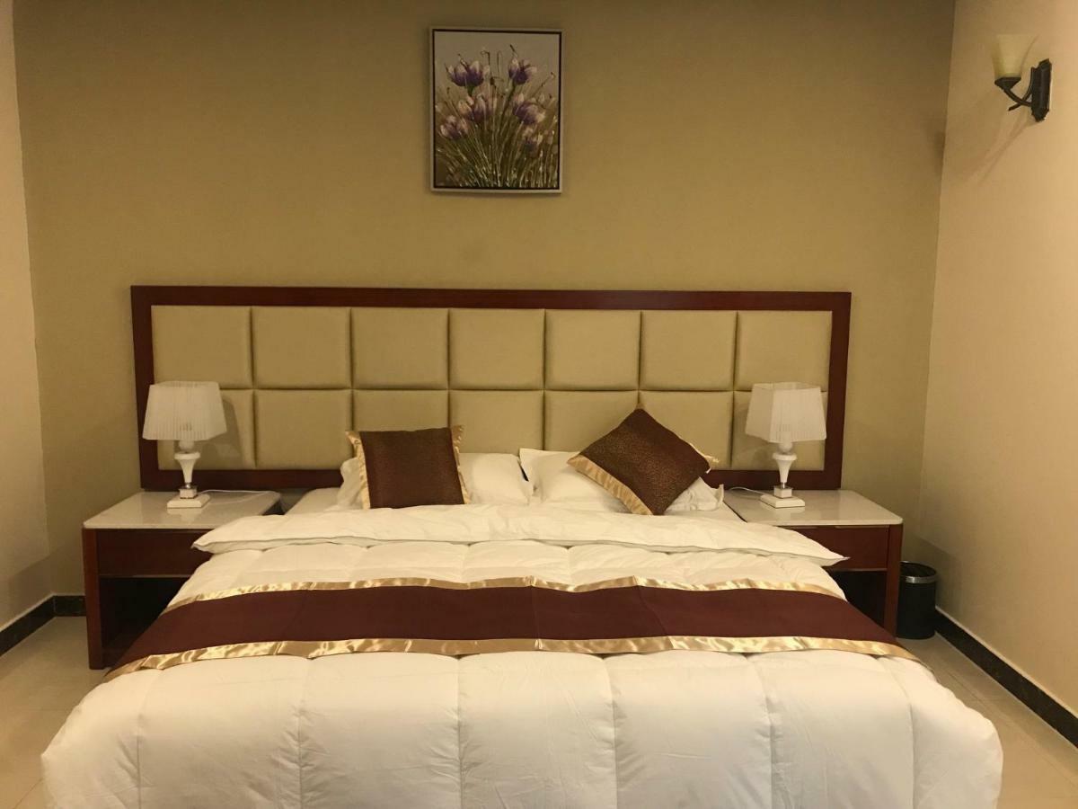 אל חובר Ashbilia Suites מראה חיצוני תמונה